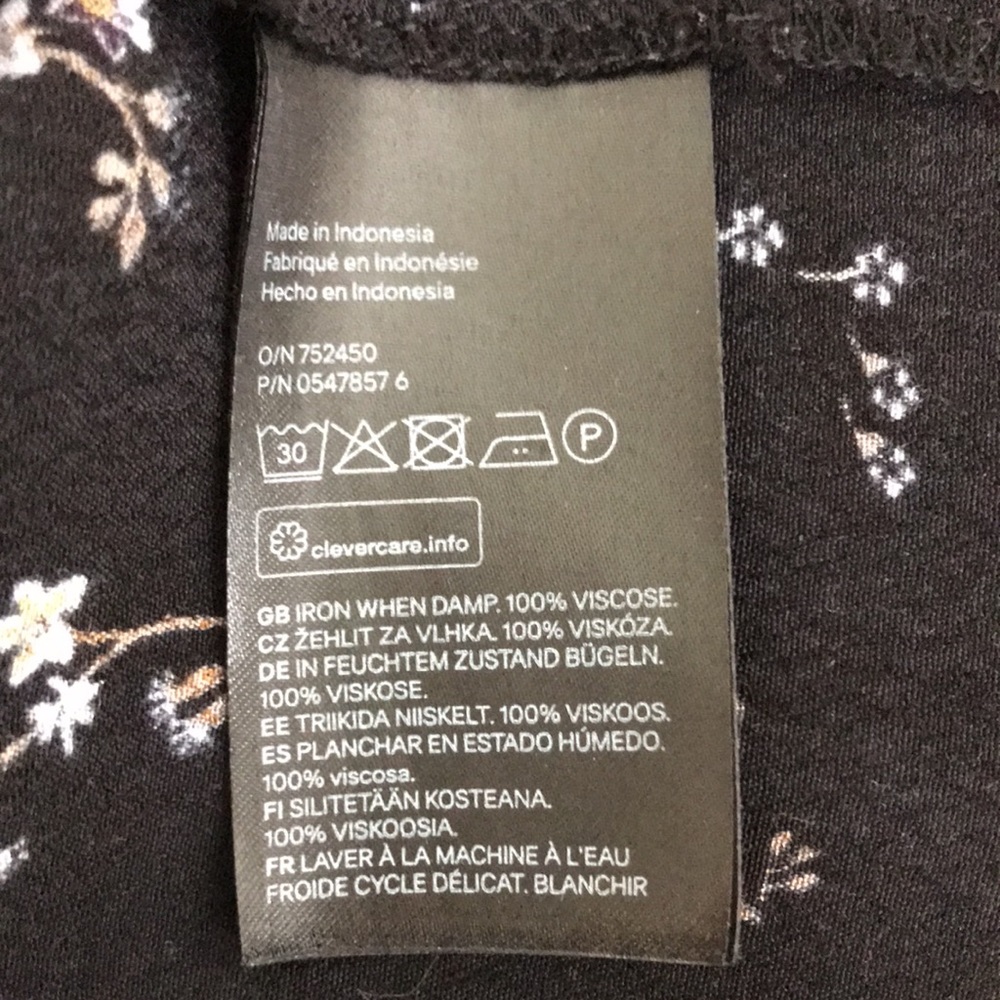 H&M Floral Mockneck Peplum Dress - Picture 6 of 6